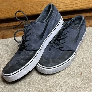 Mens Suede Nikes